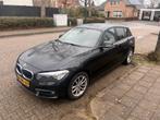 BMW 1-Serie 116i 109pk 2016 Zwart, Auto's, 1-Serie, 1280 kg, Zwart, 4 cilinders