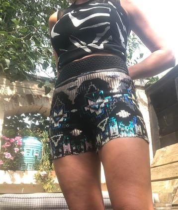 Glitter korte broek van Stellamia beschikbaar voor biedingen