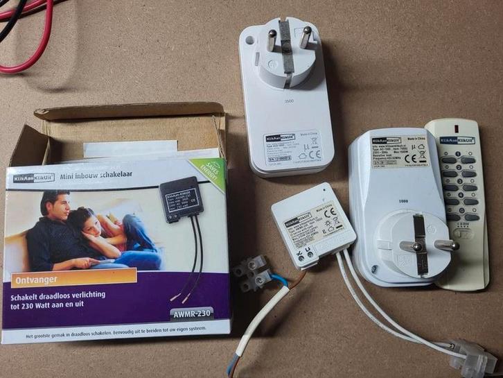 Klik aan Klik uit Set: 3 Schakelaars, Afstandsbediening, Doe-het-zelf en Verbouw, Elektra en Kabels, Gebruikt, Schakelaar, Ophalen of Verzenden