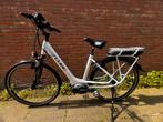 Cube travel Bosch middenmotor, Fietsen en Brommers, Cube, 50 km per accu of meer, Zo goed als nieuw, 47 tot 51 cm