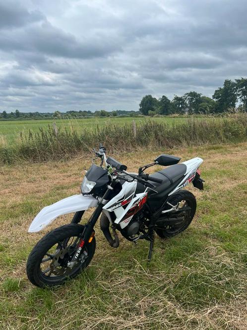 Generic trigger sm 50, Fietsen en Brommers, Snorfietsen en Snorscooters, Gebruikt, Overige merken, Tweetakt, Ophalen