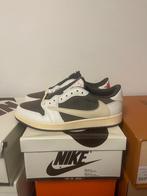 Travis Scott x Air Jordan 1 Low Reverse Mocha, Kleding | Heren, Schoenen, Ophalen of Verzenden, Nieuw