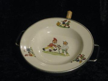 Petrus Regout Cormar Warmhoudbordje Kabouters beschikbaar voor biedingen