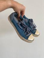 Blauwe stoffen sneakers - UGG - maat 38, Kleding | Dames, Schoenen, UGG, Blauw, Ophalen of Verzenden, Sneakers of Gympen