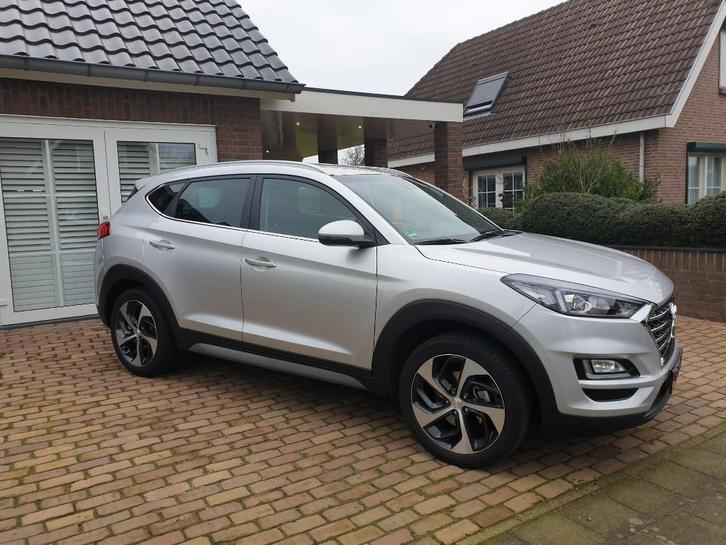 Hyundai Tucson 1.6 GDi 132pk 2019 Grijs Dealer onderhouden, Auto's, Hyundai, Particulier, Tucson, ABS, Achteruitrijcamera, Airbags