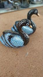 Twee Hongsa Zwaantjes Beeldjes, Verzamelen, Ophalen, Gebruikt, Dier