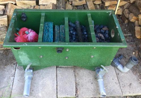 Gebruikt. 4 kamer vijverfilter voor vijver. 90 x 43 x 50h, Tuin en Terras, Vijver-toebehoren, Zo goed als nieuw, Vijverfilter