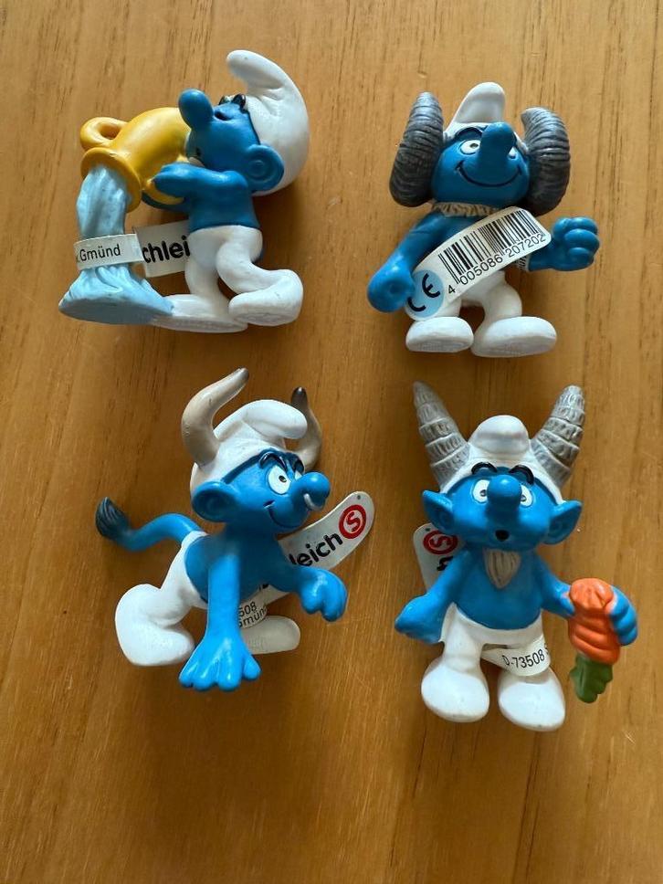 Smurf Schleich Astrologie 4 stuks Nieuw Stier Ram Waterman, Verzamelen, Smurfen, Nieuw, Poppetje, Figuurtje of Knuffel, Verschillende Smurfen