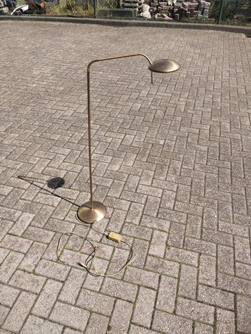 Dimbare lamp beschikbaar voor biedingen