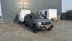 Nissan Navara 2.5 DCI King-cab 4WD 210+ PK UNIEK, Auto's, Zwart, 4 cilinders, Overige bekleding, 3000 kg