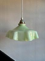 Vintage groen oud Frans opaline glazen hanglamp lampenkap, Ophalen of Verzenden, Glas, Minder dan 50 cm