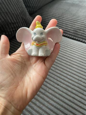 Vintage Disney beeldje van Dumbo Dombo China olifantje beschikbaar voor biedingen