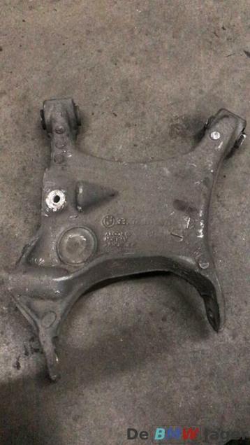 Draagarm linksachter BMW 5-serie E61 Touring 33326758715 beschikbaar voor biedingen