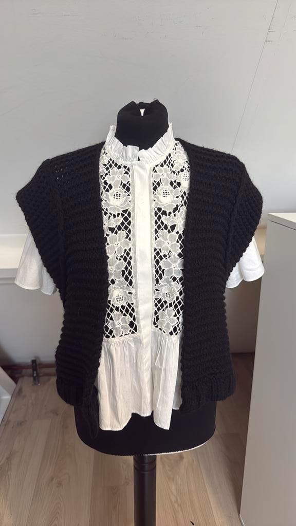 Nukus alpaca vest one size, Kleding | Dames, Bodywarmers, Zo goed als nieuw, Maat 38/40 (M), Zwart, Ophalen of Verzenden
