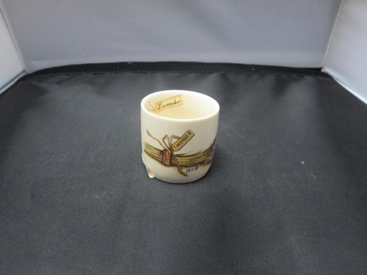 Eierdopjes Jet Lavender servies, Huis en Inrichting, Keuken | Servies, Nieuw, Overige typen, Overige stijlen, Overige materialen