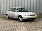 Audi A3 1.8 5V Ambiente | Climate control, Voorwielaandrijving, Startonderbreker, 4 cilinders, 610 kg