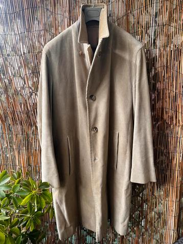 Handgemaakte trenchcoat Hugo Boss beschikbaar voor biedingen