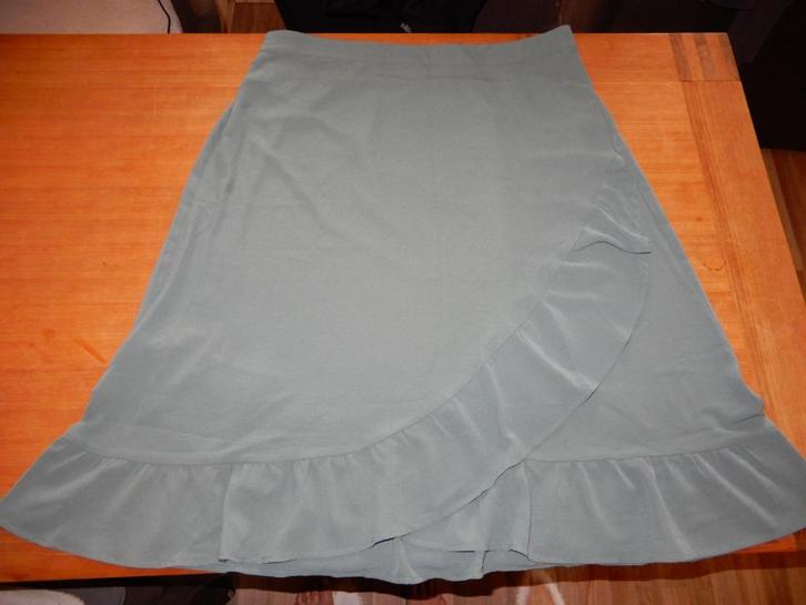 Only Carmakoma lange rok grijsgroen mt 52, Kleding | Dames, Grote Maten, Zo goed als nieuw, Rok, Zwart, Verzenden