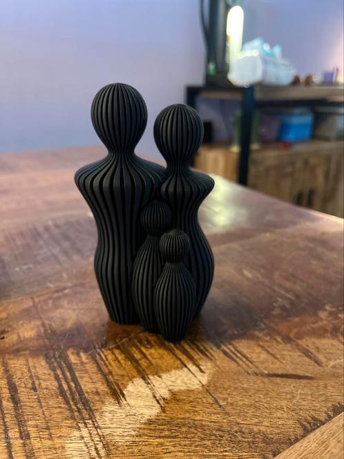 Ornament gezin, Antiek en Kunst, Kunst | Designobjecten, Ophalen of Verzenden