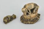 2 ANTIEKE  BEELDJES   , MARMER , HERTSHOORN, Antiek en Kunst, Ophalen of Verzenden