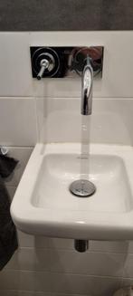 Wasbakje Fontein  toilet, Doe-het-zelf en Verbouw, Sanitair, Rvs, Wastafel, Zo goed als nieuw, Ophalen