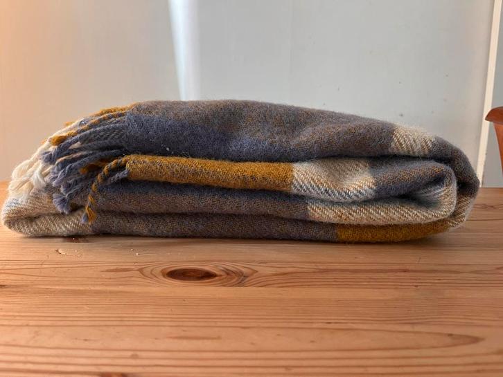 Wollen Deken - Zo Goed Als Nieuw - 148x125cm, Huis en Inrichting, Woonaccessoires | Plaids en Woondekens, Zo goed als nieuw, Ophalen of Verzenden