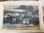 Kapelle - Biezelinge foto uitje jaren 30 klederdracht bus, Zeeland, Ophalen of Verzenden, 1920 tot 1940