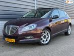 Lancia Delta 1.4-16V Platino Led Navi Cruise Pano Trekhaak, Voorwielaandrijving, 65 €/maand, Gebruikt, 150 pk