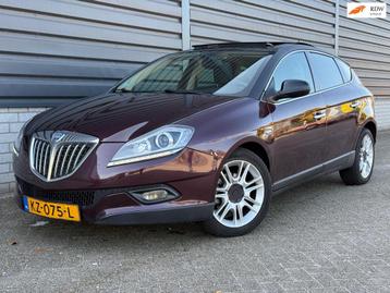 Lancia Delta 1.4-16V Platino Led Navi Cruise Pano Trekhaak beschikbaar voor biedingen