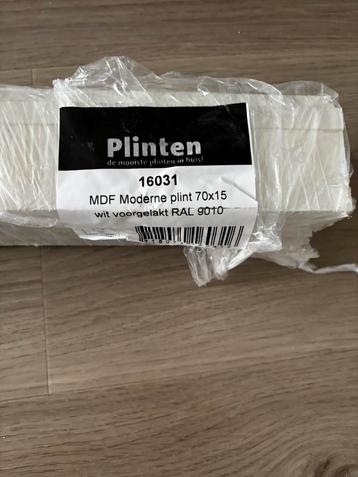 Hoge Plinten 7 cm wit 5 stuks beschikbaar voor biedingen