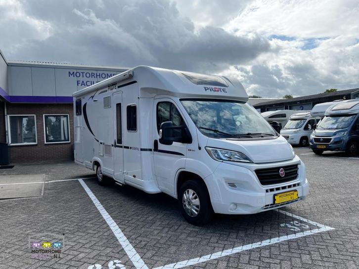 Pilote P746GJ Essentiel, Caravans en Kamperen, Campers, tot en met 4, Half-integraal, Pilote, Fiat, Diesel, Handgeschakeld, 7 tot 8 meter