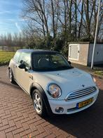 Mini 1.6 16V Cooper 2010 Wit, Voorwielaandrijving, 4 cilinders, 4 stoelen, Origineel Nederlands