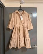 Stradivarius Jurk Beige Maat M Nieuw, Kleding | Dames, Jurken, Maat 38/40 (M), Beige, Nieuw, Ophalen of Verzenden