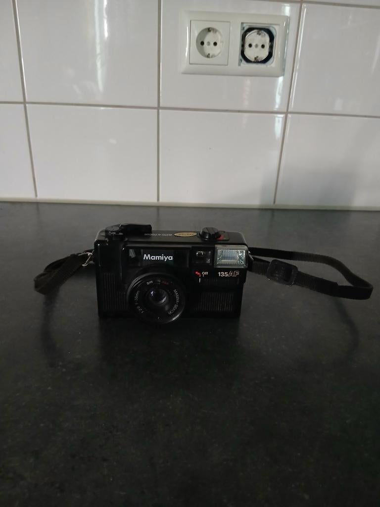 Oude Mamiya 135 AF Camera, Ophalen of Verzenden, Niet werkend, Compact