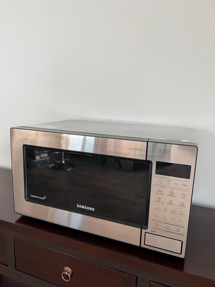 Samsung GE83M Combimagnetron - Oven | Magnetron | Grill, Witgoed en Apparatuur, Magnetrons, Gebruikt, Vrijstaand, Combimagnetron