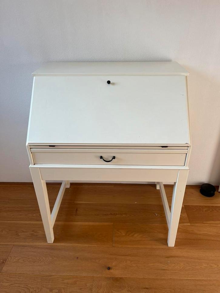 Bureau ofwel secretaire Hemnes van IKEA, Huis en Inrichting, Bureaus, Gebruikt, Ophalen