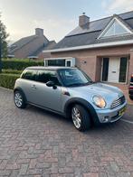 Mini 1.6 Cooper 2006 Grijs facelift airco, Auto's, Voorwielaandrijving, 4 cilinders, 4 stoelen, Leder en Stof
