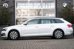 Skoda SUPERB COMBI 1.4 TSi IV PHEV - VIRTU - STUURVERW. - AD, Automaat, Gebruikt, Stuurwielverwarming, Wit