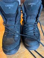 Lowa bergschoenen dames, Ophalen of Verzenden, Zo goed als nieuw, Schoenen