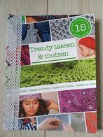 Trendy Tassen & Mutsen - Haak- en Breiboek, Ophalen of Verzenden, Zo goed als nieuw, Breien of Haken, Patroon of Boek