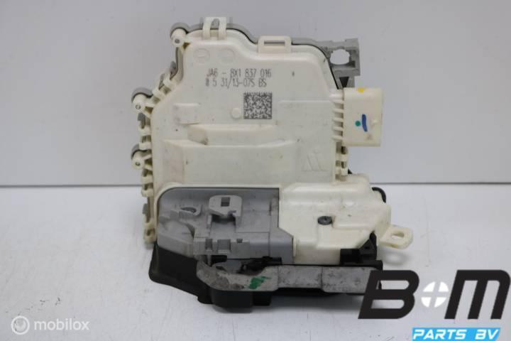 Portierslot rechtsvoor Audi A3 8V 8X1837016, Auto-onderdelen, Interieur en Bekleding, Gebruikt