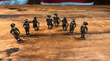 4 Musketiers beschikbaar voor biedingen