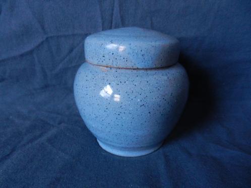 Leuk Brouwer blauw gespikkeld aardewerk dekselpot h 10,3 cm, Antiek en Kunst, Antiek | Keramiek en Aardewerk, Ophalen of Verzenden
