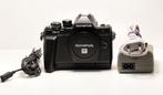 Olympus OM-D-E-M10 Mark II met Olympus ECG-3 grip, Compact, Ophalen of Verzenden, Zo goed als nieuw, Olympus