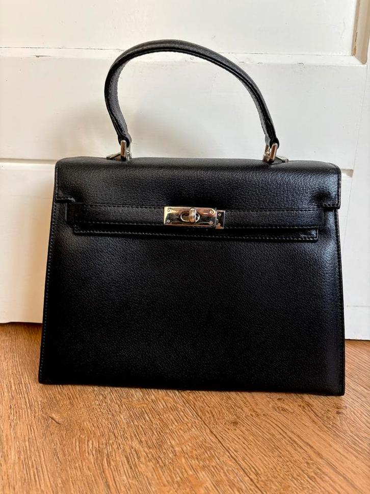 Zwarte handtas, Sieraden, Tassen en Uiterlijk, Tassen | Damestassen, Zo goed als nieuw, Shopper, Zwart, Ophalen of Verzenden