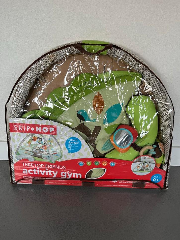 Skip Hop Treetop Friends Babygym, Kinderen en Baby's, Speelgoed | Babyspeelgoed, Zo goed als nieuw, Babygym, Met geluid, Ophalen of Verzenden