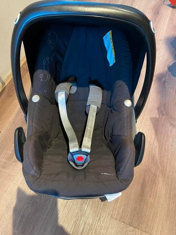 Maxi cosi pebble beschikbaar voor biedingen