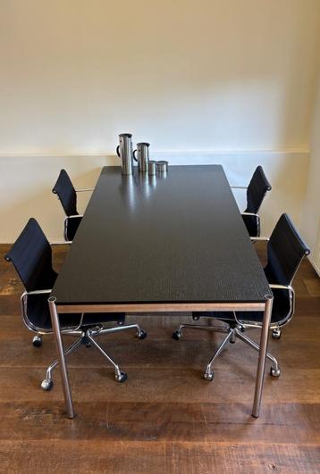 USM Haller tafel zwart tafelblad 200x100cm beschikbaar voor biedingen