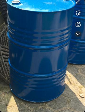 200 liter vaten beschikbaar voor biedingen