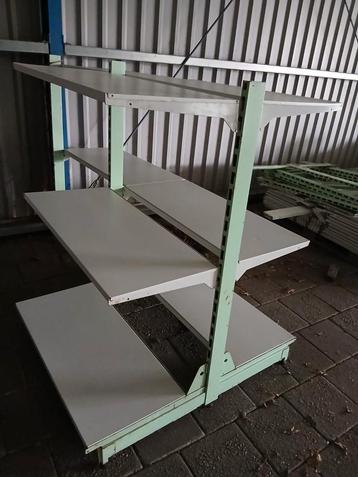 Grote partij koppelbare metalen stellingen! 160cm hoog beschikbaar voor biedingen